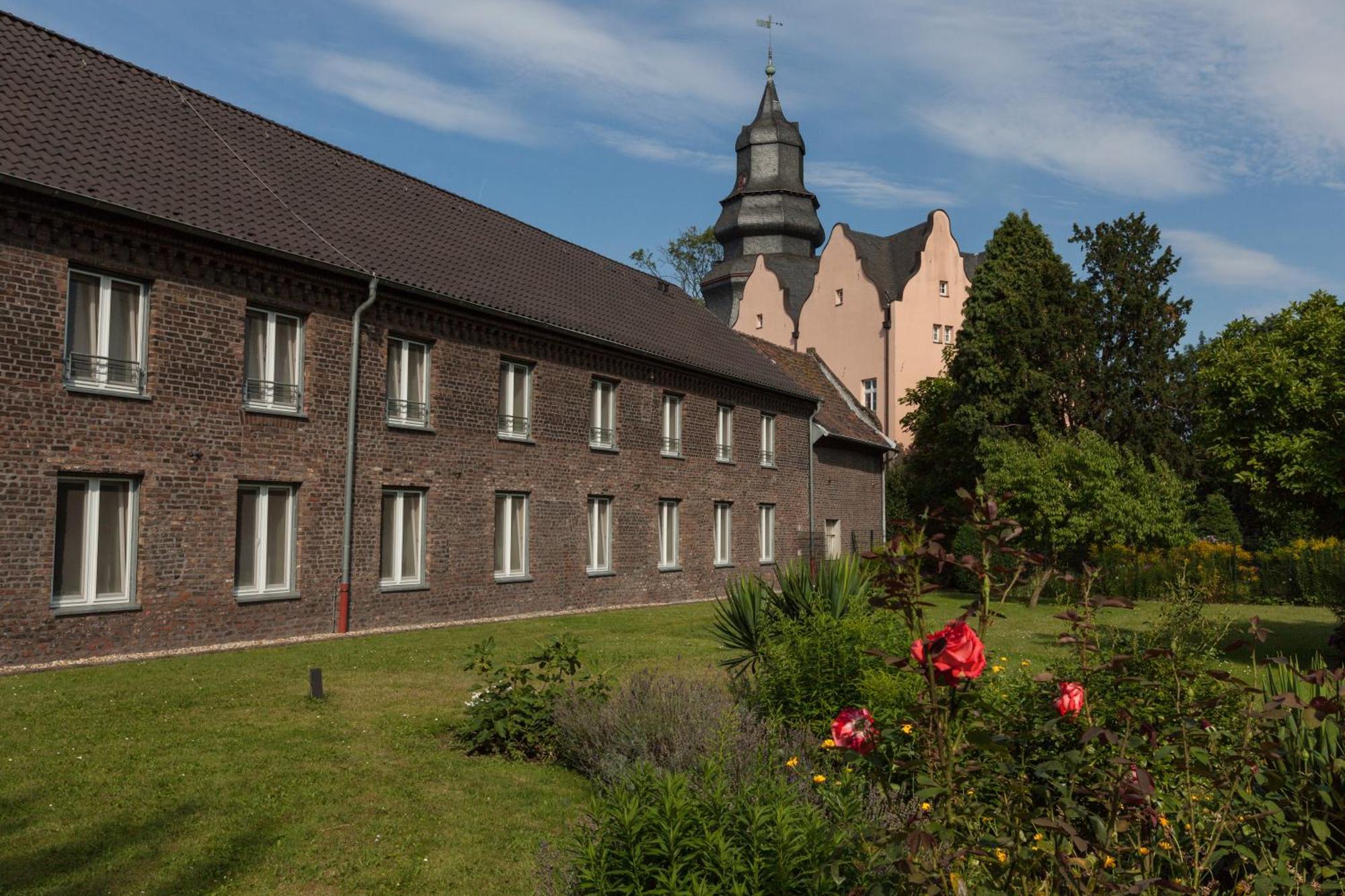 Gut Dyckhof Hotel Meerbusch Buitenkant foto